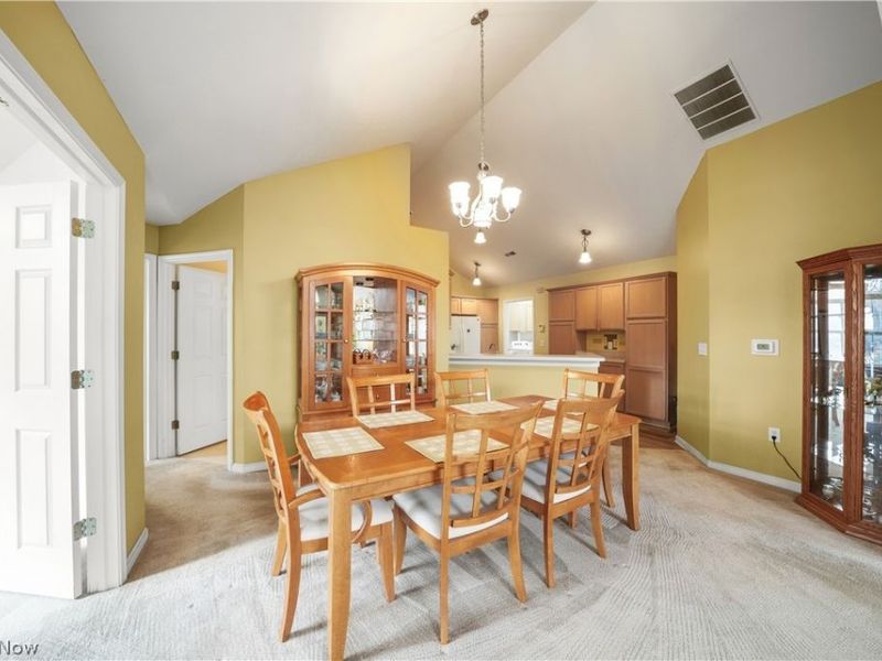 705 Crossings Circle, Tallmadge, OH 44278 Photo 6