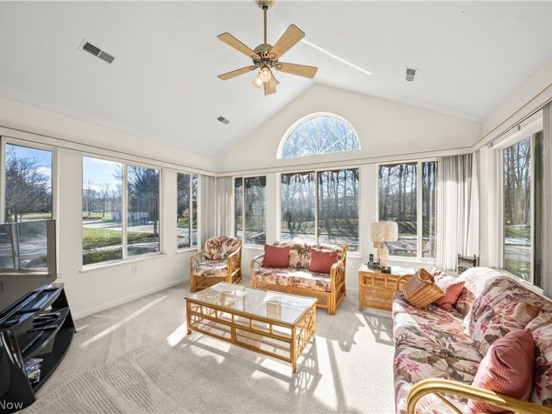 705 Crossings Circle, Tallmadge, OH 44278 Photo 8