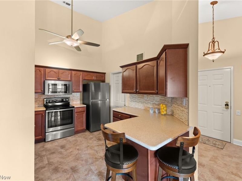 22481 Center Ridge Road, Unit 301, Rocky River, OH 44116 Photo 12