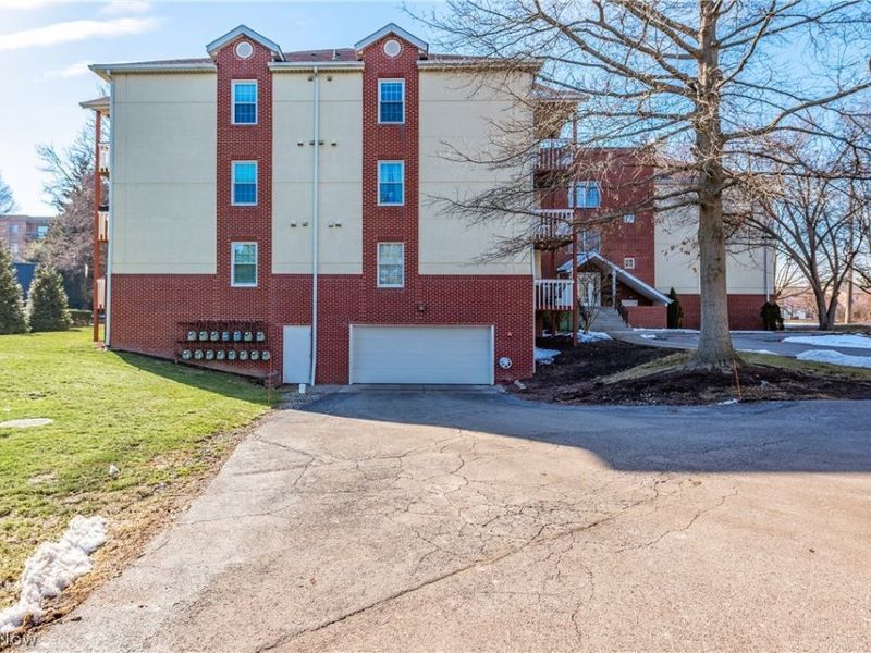 22481 Center Ridge Road, Unit 301, Rocky River, OH 44116 Photo 38