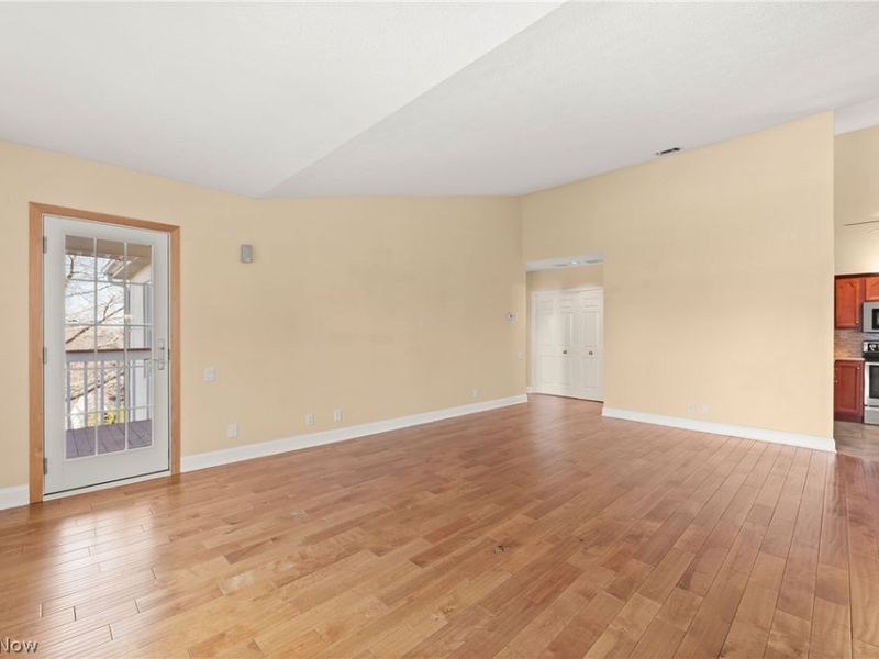 22481 Center Ridge Road, Unit 301, Rocky River, OH 44116 Photo 9