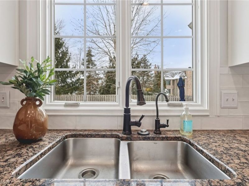 2934 Riviera Lane, Westlake, OH 44145 Photo 16