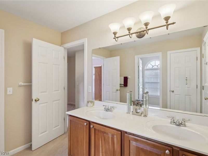 36420 S Park Drive, Avon, OH 44011 Photo 32