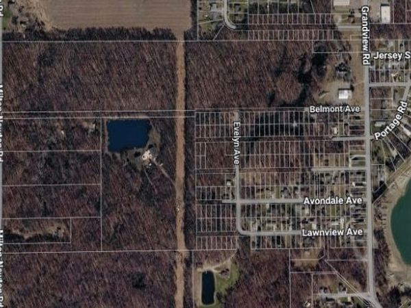 Mahoning Road, Diamond, OH 44412