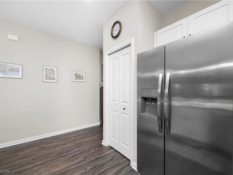 238 Silver Spring Circle, Elyria, OH 44035 Photo 10