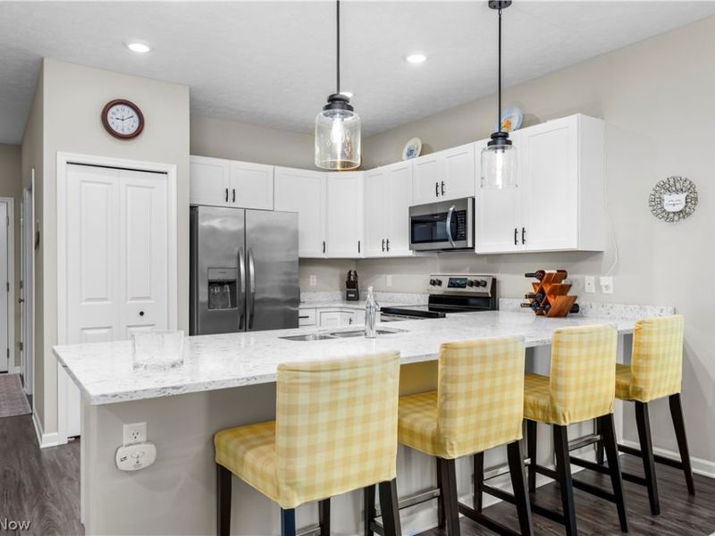 238 Silver Spring Circle, Elyria, OH 44035 Photo 11