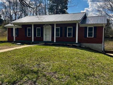 83 Cold Springs Drive, Lancaster, KY 40444