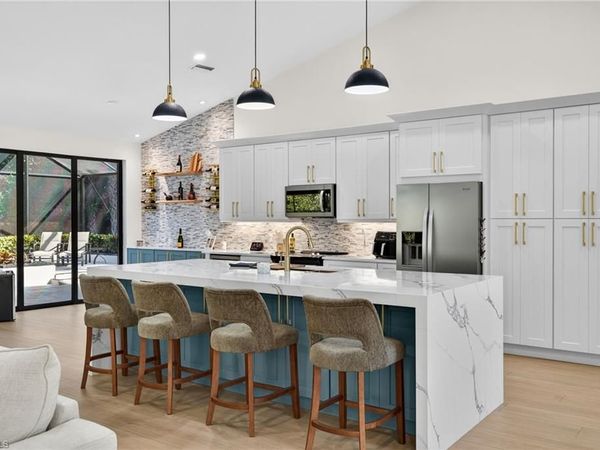 3809 Woodlake DR, BONITA SPRINGS, FL 34134