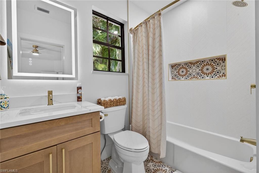 3809 Woodlake Dr, Bonita Springs, FL 34134 Photo