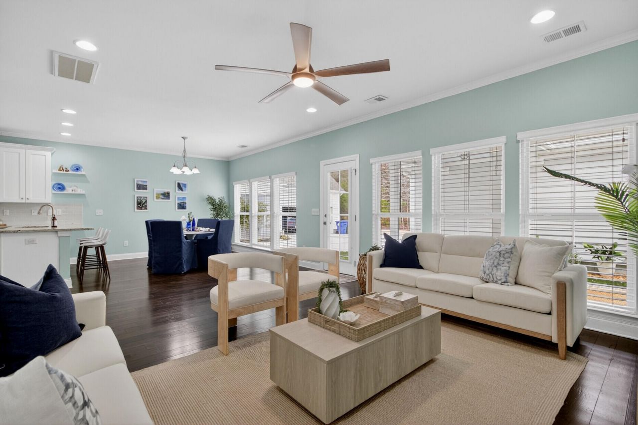 1694 Sparkleberry Lane Photo 14