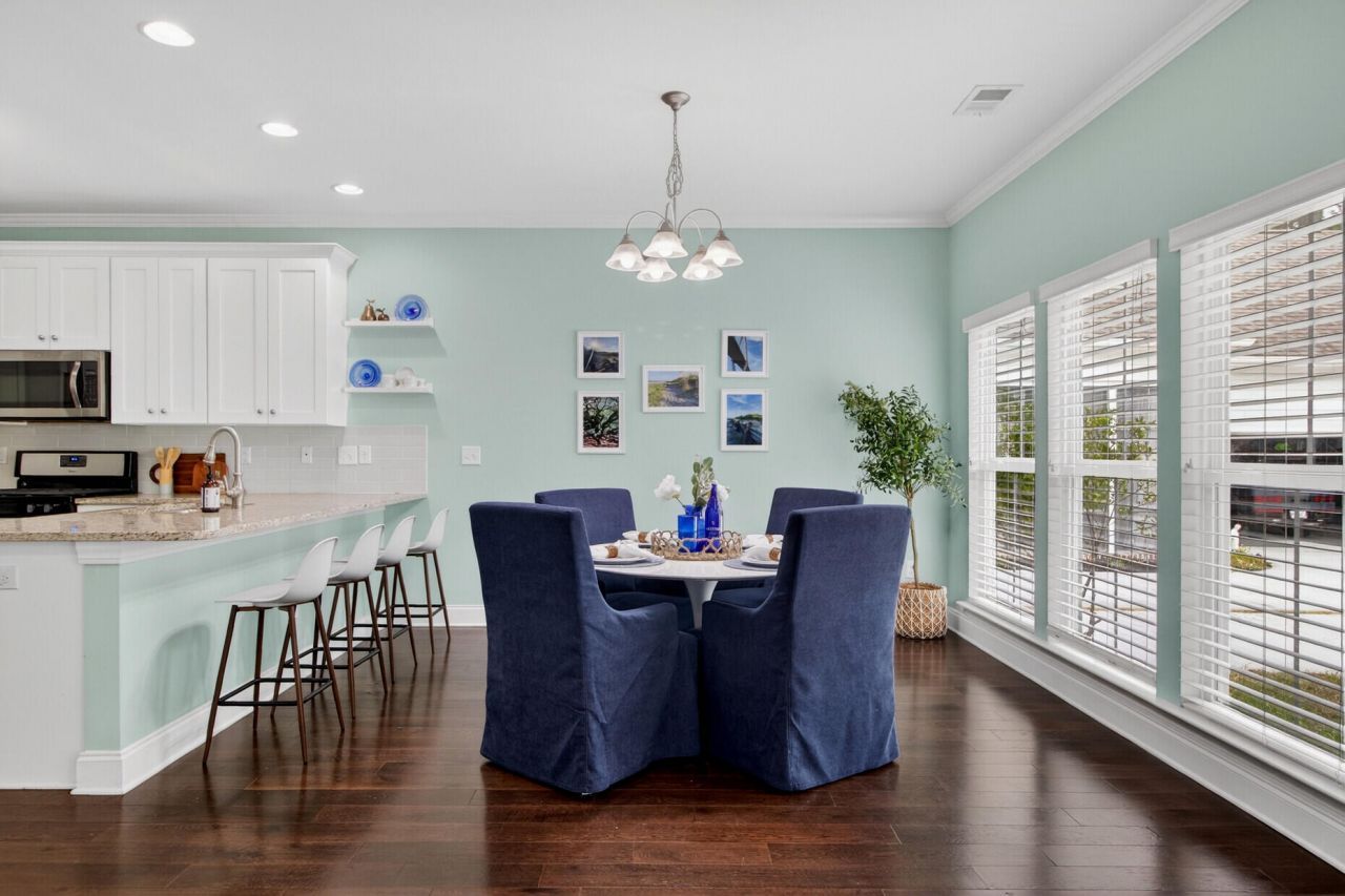 1694 Sparkleberry Lane Photo 15