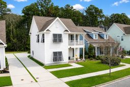 1694 Sparkleberry Lane photo 4