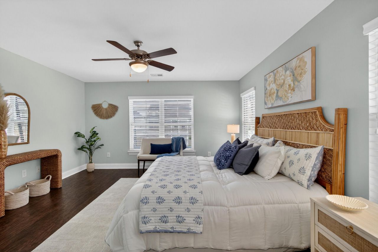 1694 Sparkleberry Lane Photo 28