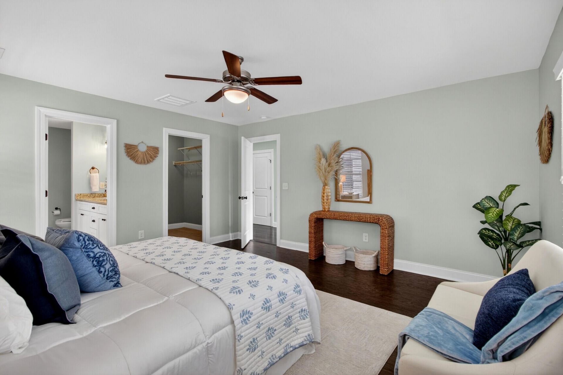 1694 Sparkleberry Lane Photo 28