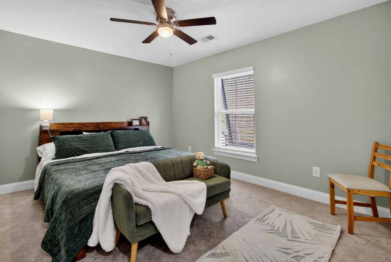 1694 Sparkleberry Lane Photo 34