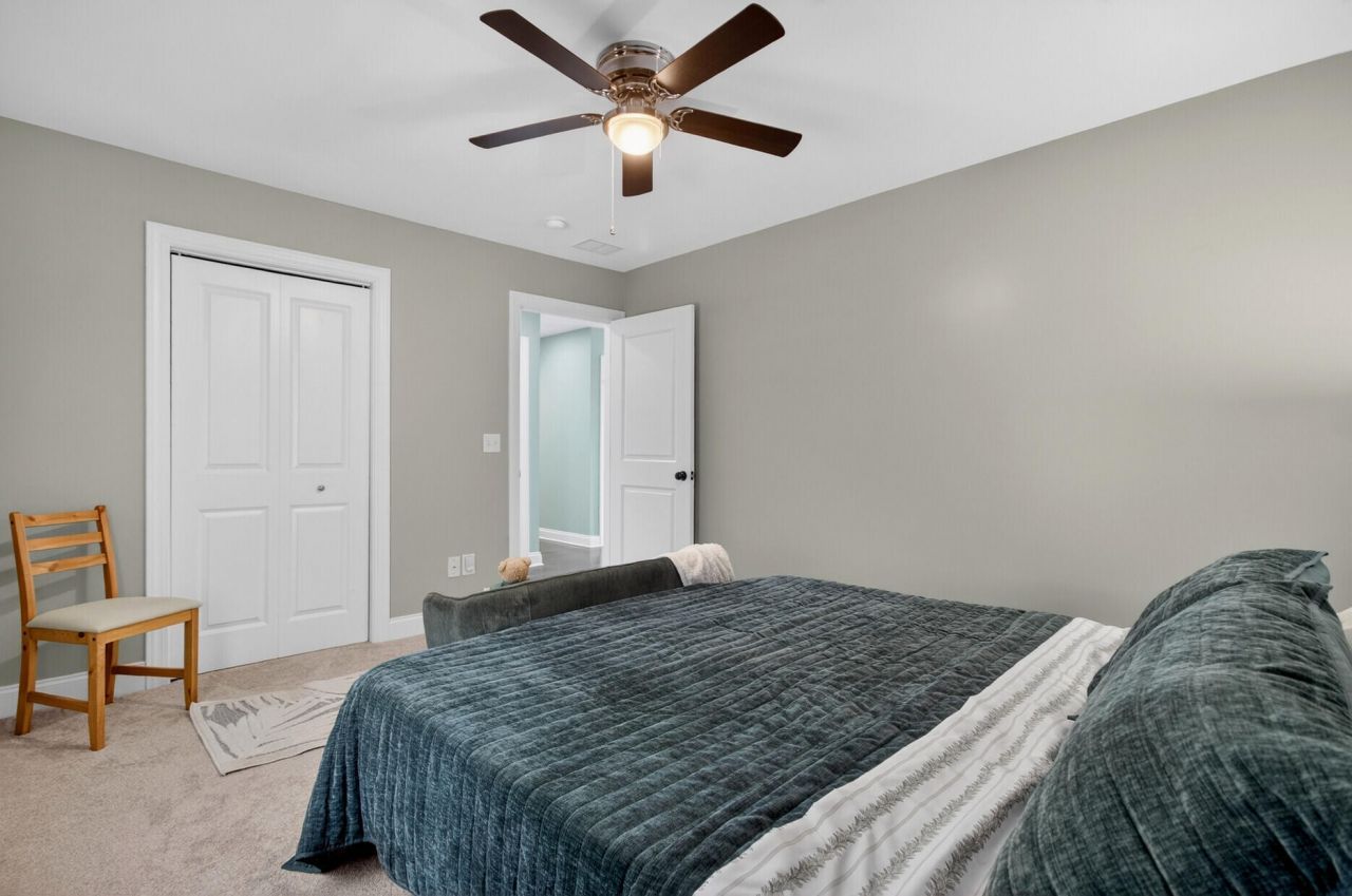 1694 Sparkleberry Lane Photo 35