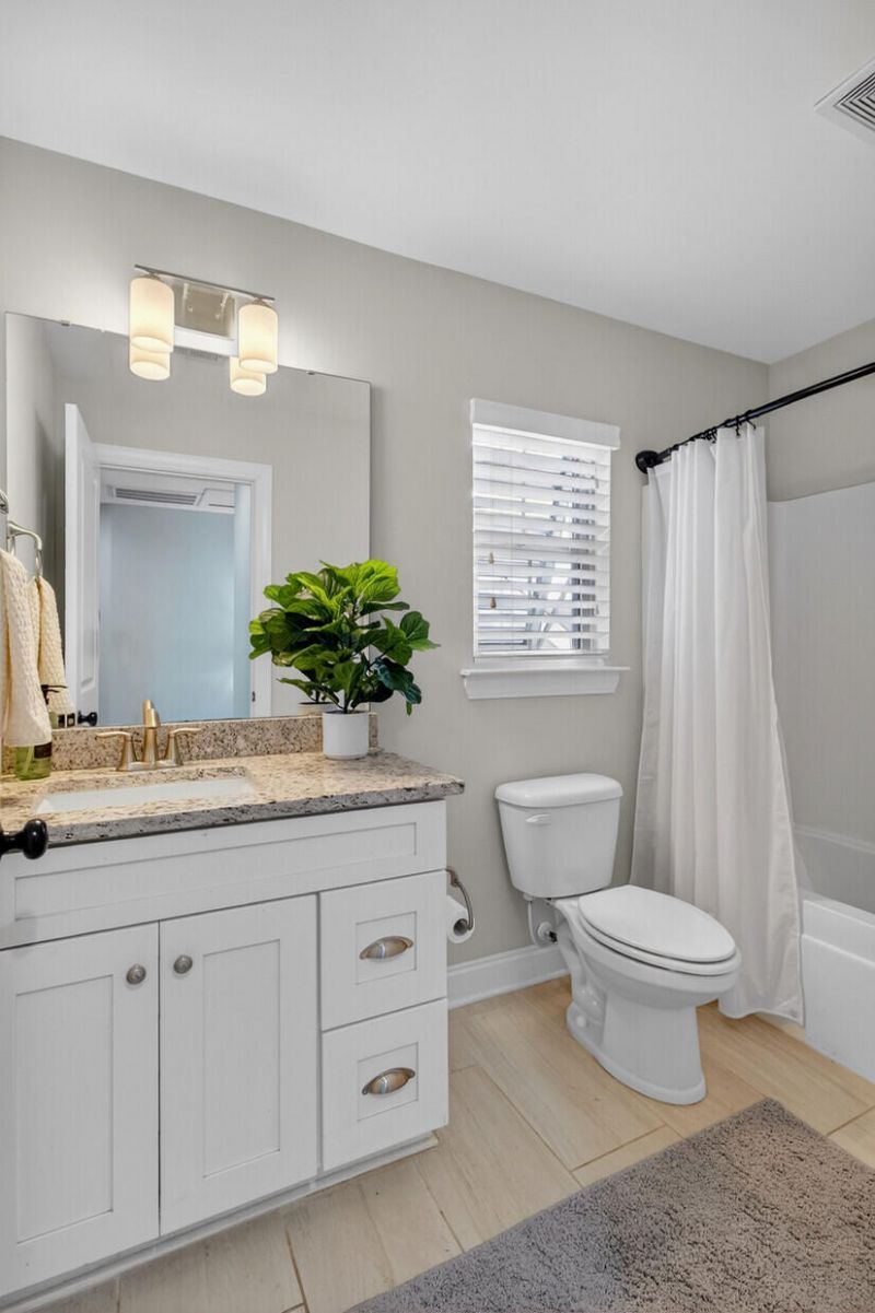 1694 Sparkleberry Lane Photo 37