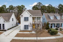 1694 Sparkleberry Lane photo 4