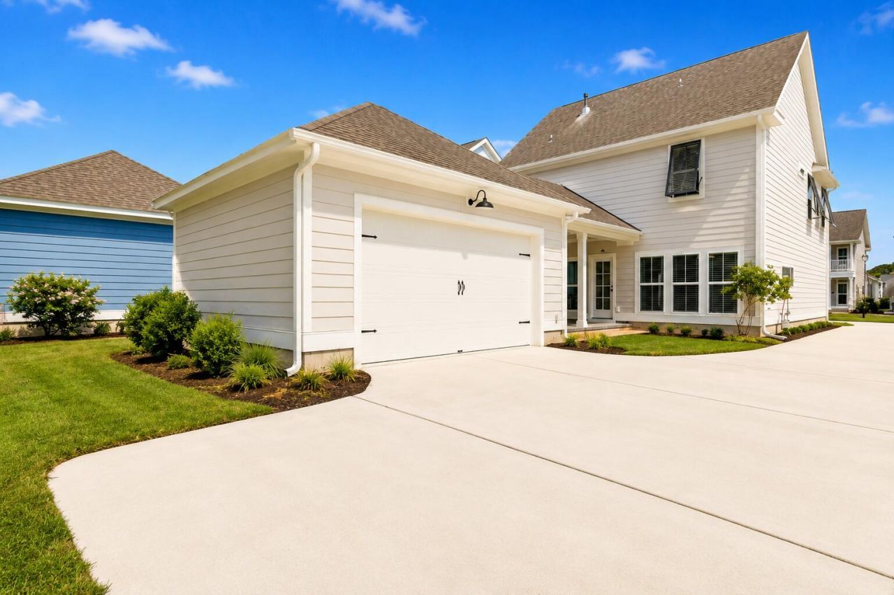1694 Sparkleberry Lane Photo 41