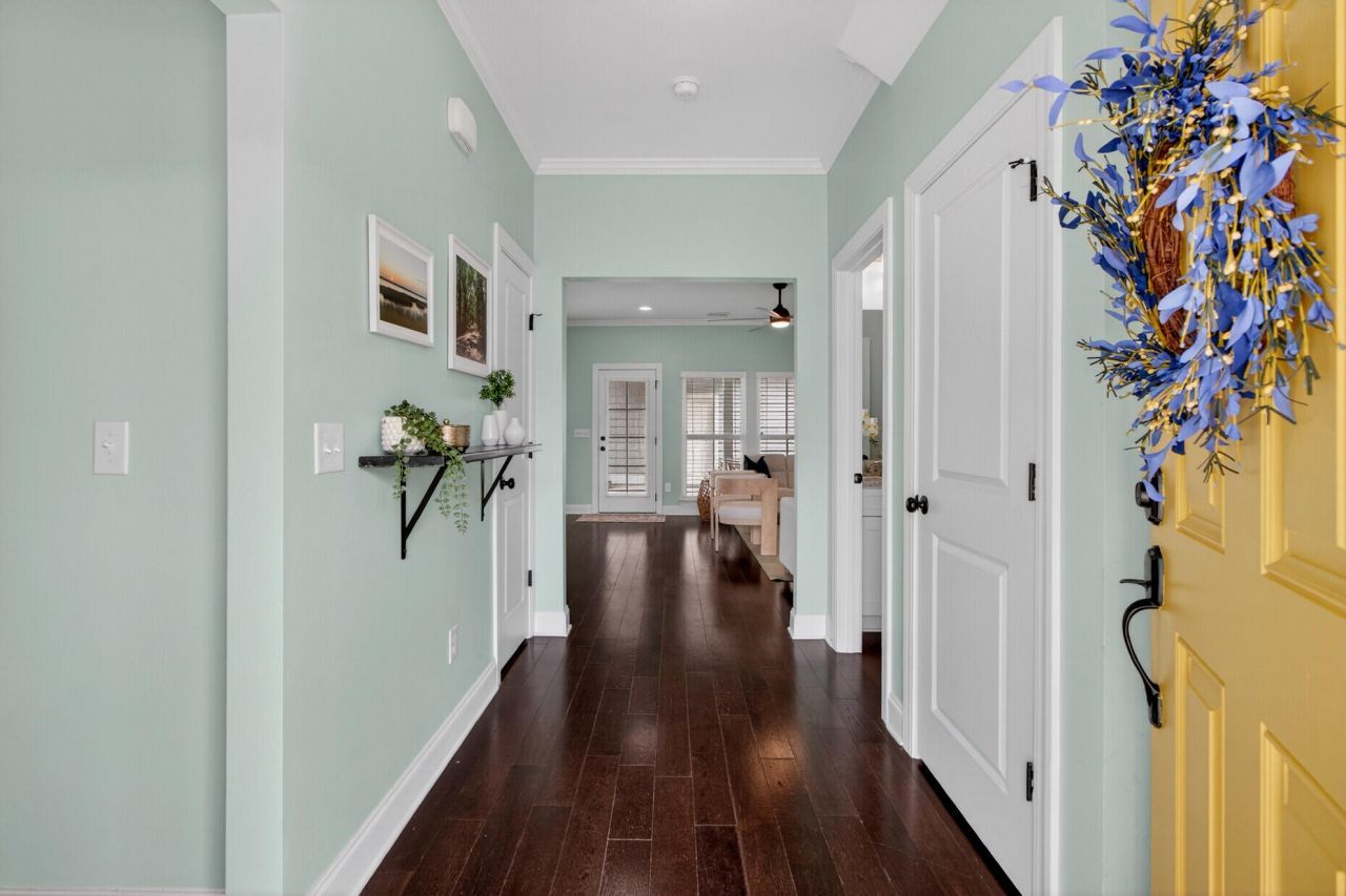 1694 Sparkleberry Lane Photo 7