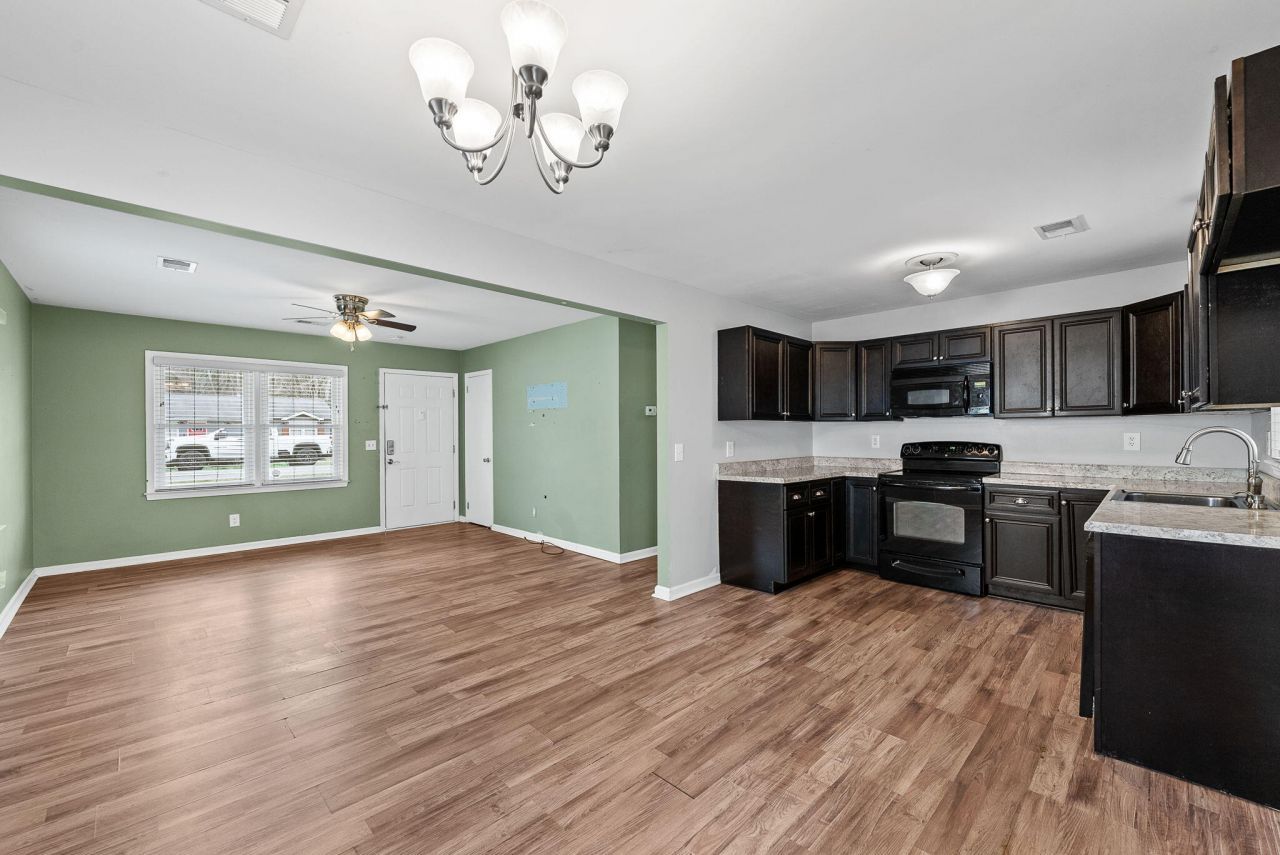 123 Pandora Drive Photo 8