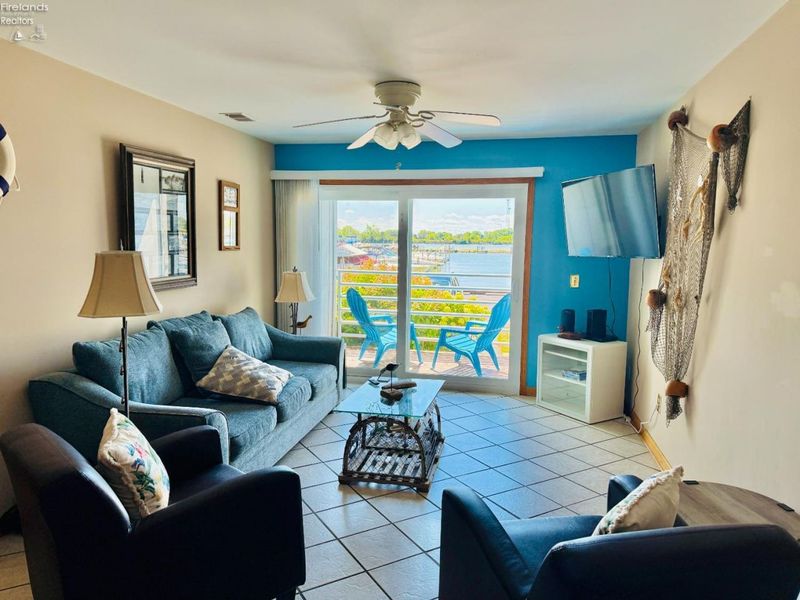 208 Clinton Reef Drive, Port Clinton, OH 43452 Photo 11