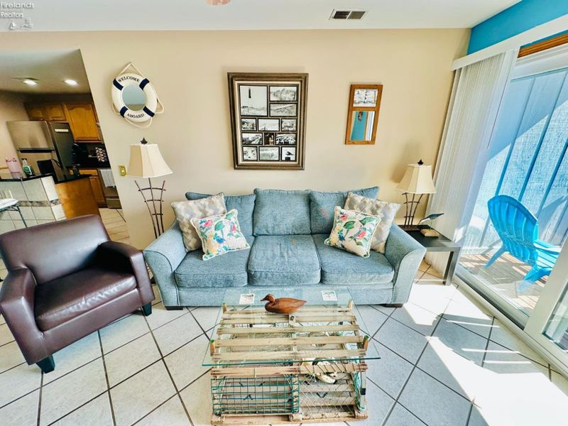 208 Clinton Reef Drive, Port Clinton, OH 43452 Photo 13