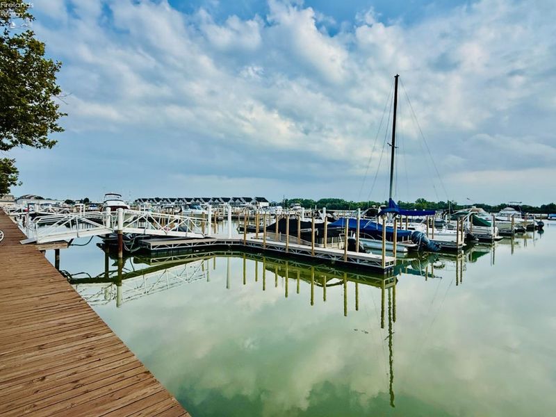 208 Clinton Reef Drive, Port Clinton, OH 43452 Photo 22