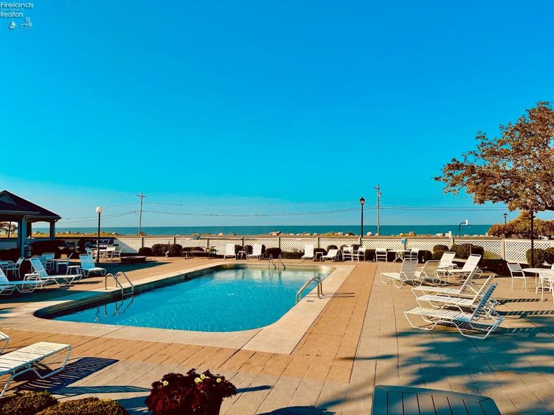 208 Clinton Reef Drive, Port Clinton, OH 43452 Photo 30