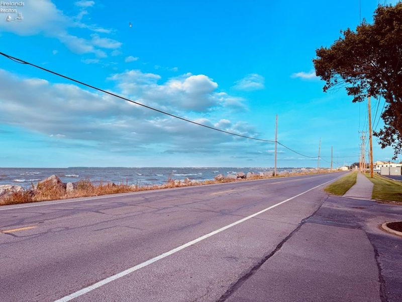 208 Clinton Reef Drive, Port Clinton, OH 43452 Photo 45