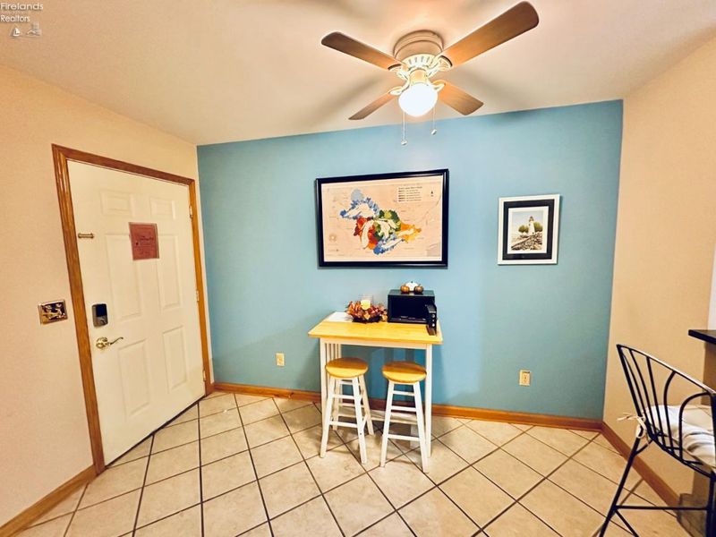 208 Clinton Reef Drive, Port Clinton, OH 43452 Photo 9