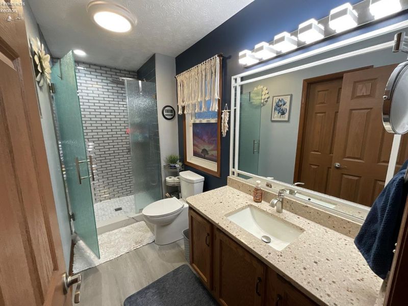 6012 Conneaut Light Drive, Vermilion, OH 44089 Photo 17