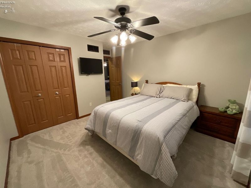 6012 Conneaut Light Drive, Vermilion, OH 44089 Photo 21