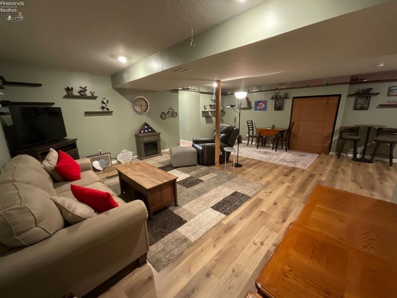 6012 Conneaut Light Drive, Vermilion, OH 44089 Photo 25