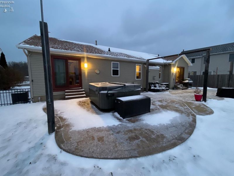 6012 Conneaut Light Drive, Vermilion, OH 44089 Photo 36