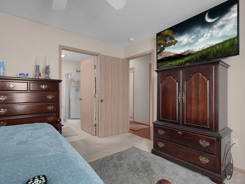 291 Pointe Place , Westerville, OH 43082 Photo 16