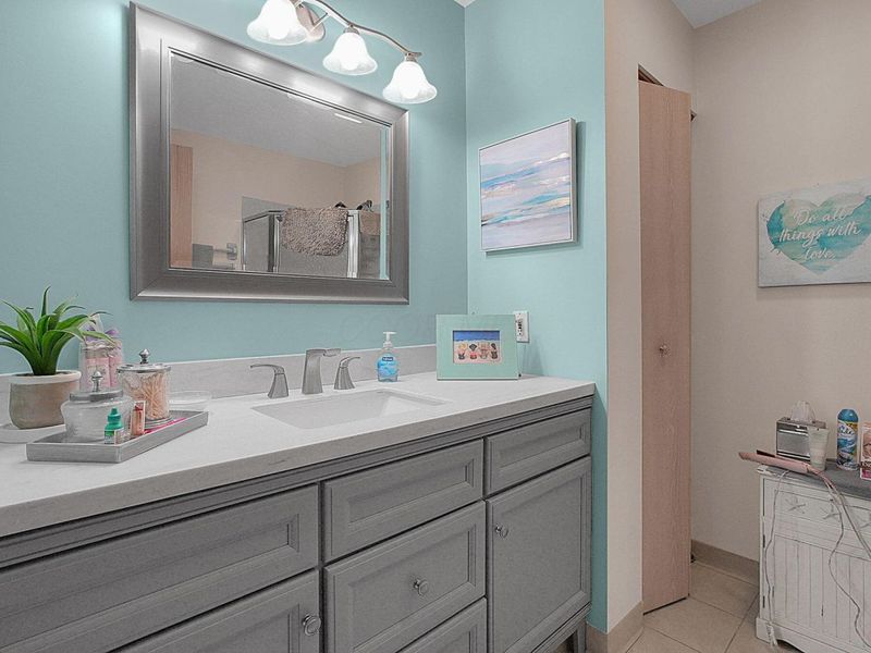 291 Pointe Place , Westerville, OH 43082 Photo 17