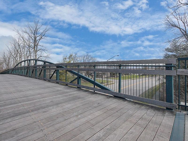 291 Pointe Place , Westerville, OH 43082 Photo 27