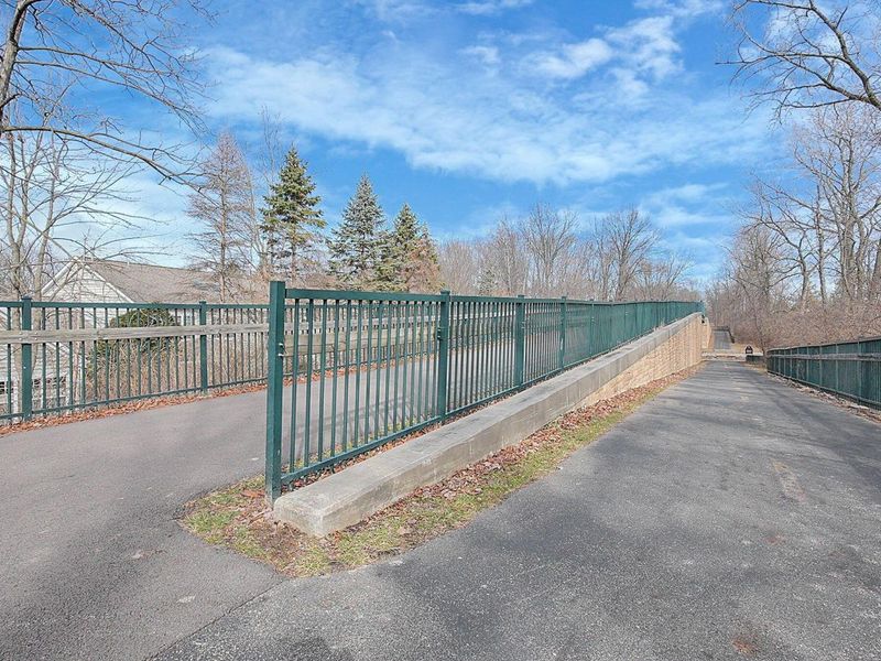 291 Pointe Place , Westerville, OH 43082 Photo 28