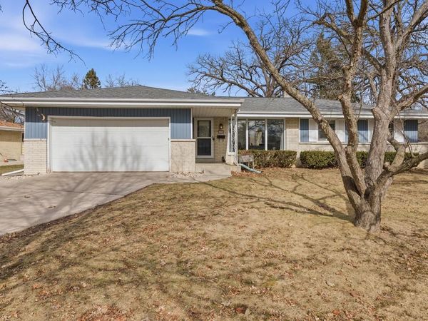 6000 Oakwood LANE, Greendale, WI 53129