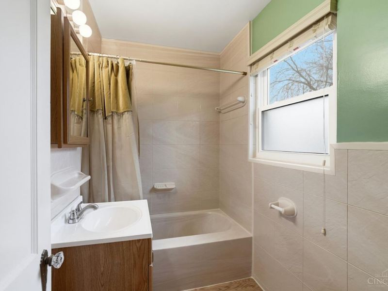 3816 St Johns Terrace, Deer Park, OH 45236 Photo 22