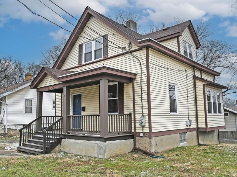 1700 Minion Avenue, Cincinnati, OH 45205 Photo 2