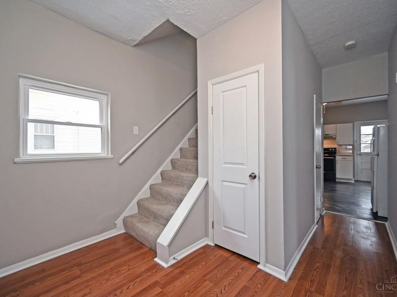1700 Minion Avenue, Cincinnati, OH 45205 Photo 6