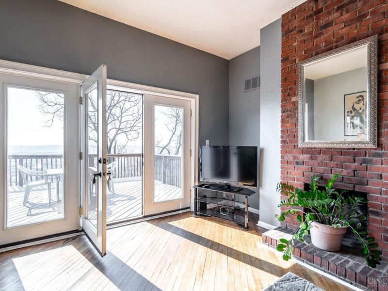 305 Klotter Avenue, Cincinnati, OH 45219 Photo 11