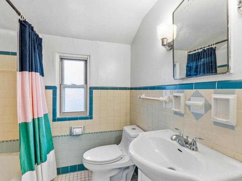 6123 Kingsford Drive, Cincinnati, OH 45224 Photo 28