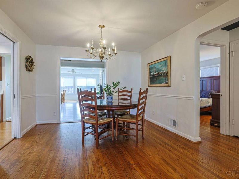 29 Forest Avenue, Wyoming, OH 45215 Photo 11