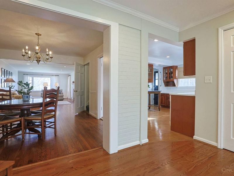 29 Forest Avenue, Wyoming, OH 45215 Photo 14