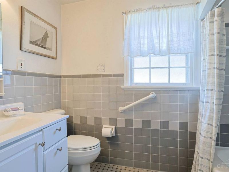 29 Forest Avenue, Wyoming, OH 45215 Photo 26