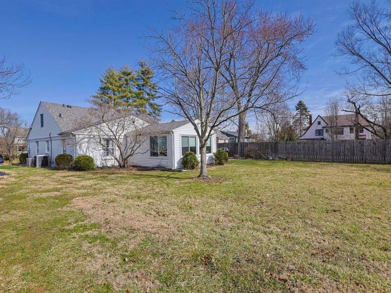 29 Forest Avenue, Wyoming, OH 45215 Photo 28