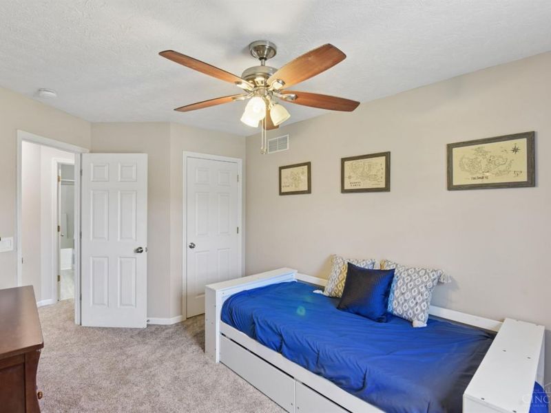 5906 Greywolf Court, Miami Twp, OH 45150 Photo 23